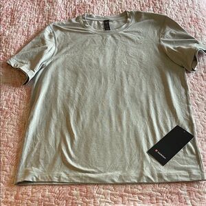 Lululemon Light Gray Short Sleeve Tee